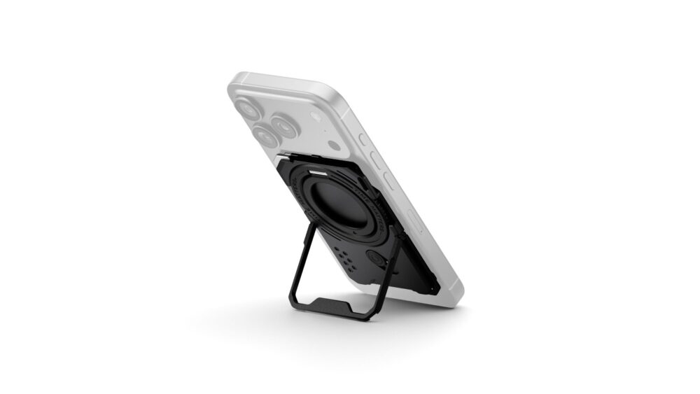 Tilta Khronos Multi-Functional Magnetic Backplate for iPhone 17 Pro - Black
