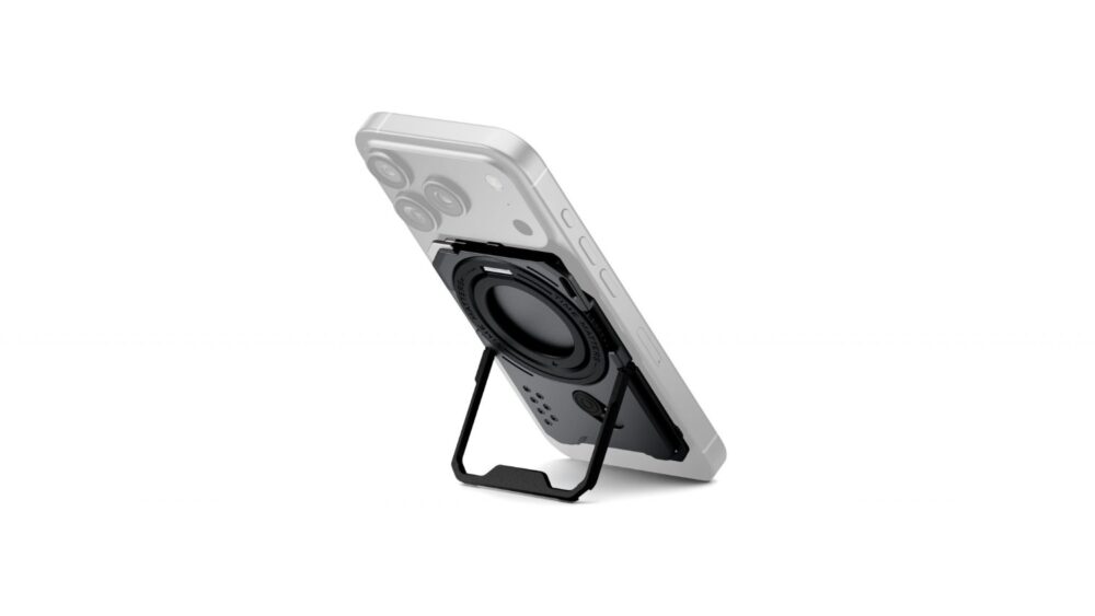 Tilta Khronos Multi-Functional Magnetic Backplate for iPhone 17 Pro - Space Gray
